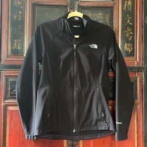 The North Face Wind Breaker